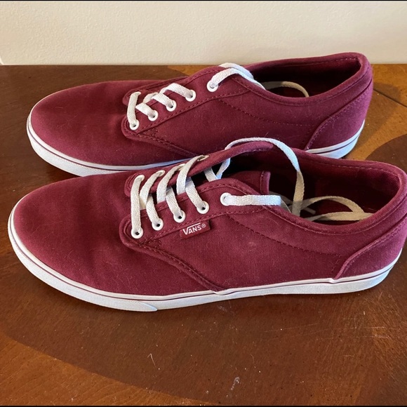 Vans - Picture 2 of 6